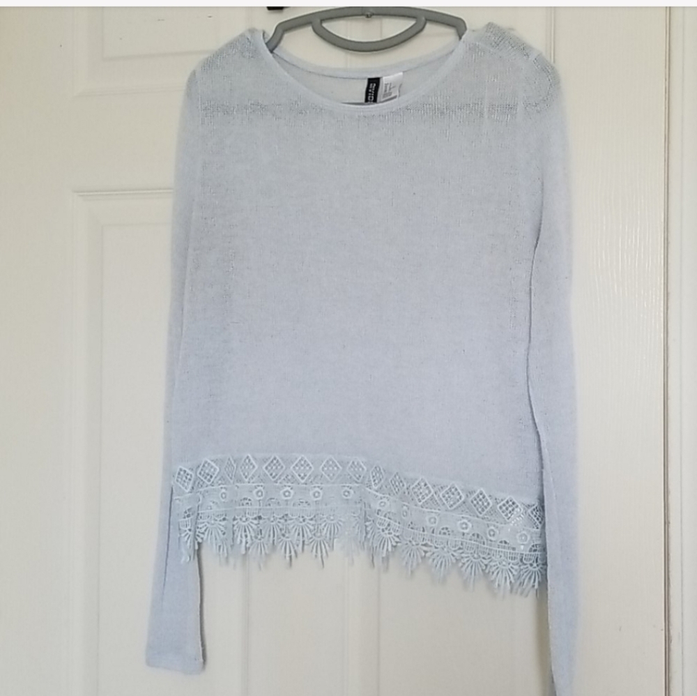Baby blue crop top